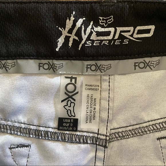 Fox Swim Shorts Size 5 - Picture 3 of 3